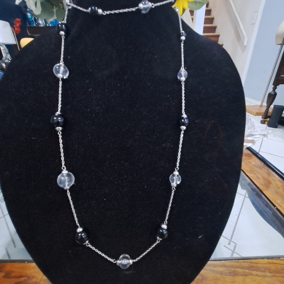 Glass long statement necklace - Picture 3 of 12